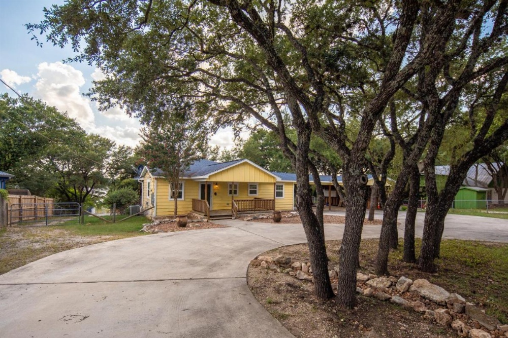 Lakeshore Escape Home Image 10